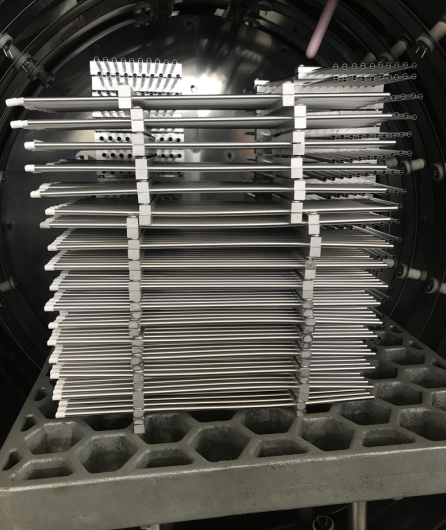 江蘇華弘CZG-50高溫釬焊爐產品出爐